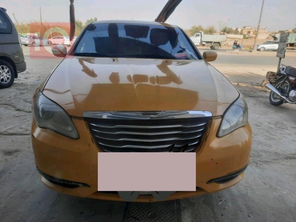 كرايسلر 200